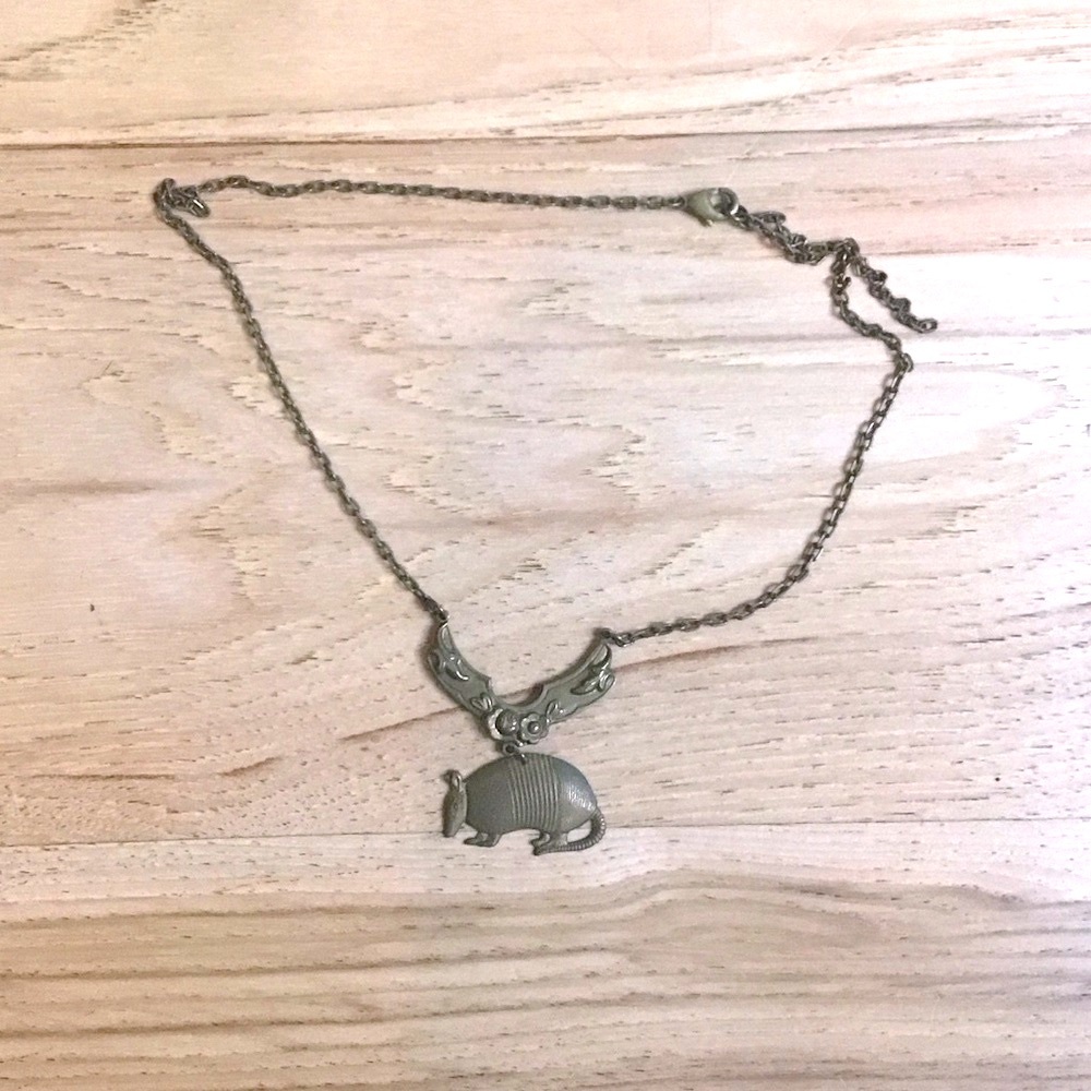 3/$20 + $4.99 SHIPPING ON ALL JEWELRY OVER $15 Armadillo Necklace